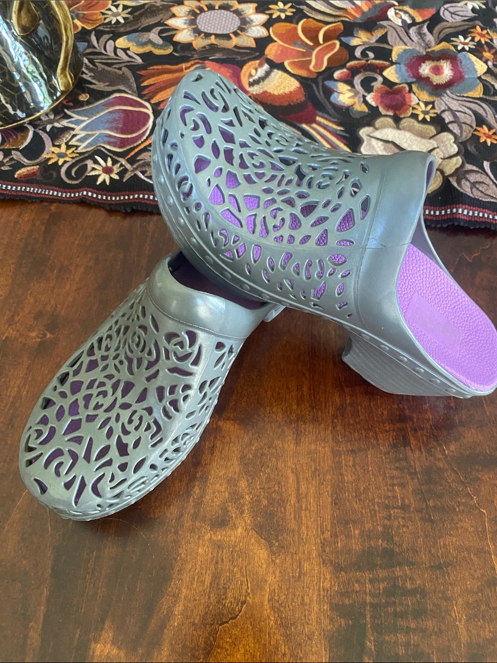Dansko Gray Perforated Clogs with Purple Insole Size 37 (6-6.5)